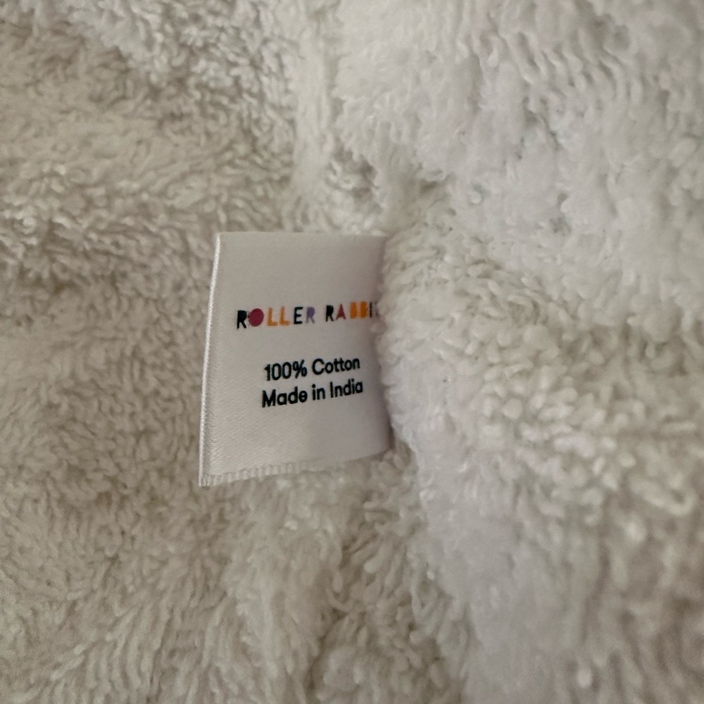 Roller Rabbit Robe with Green Heart Print - Picture 10 of 13